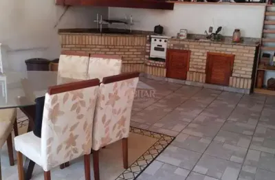 Casa com 3 quartos à venda na Rua Bagé, 623, Niterói, Canoas