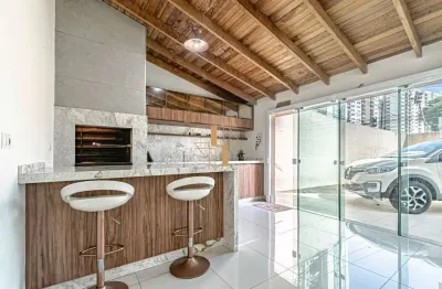 Sobrado com 3 dormitórios à venda, 189 m² por r$ 1.280.000,00 - água verde - curitiba/pr