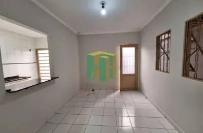 Casa com 1 quarto para alugar na Vila Carolina, Bauru 
