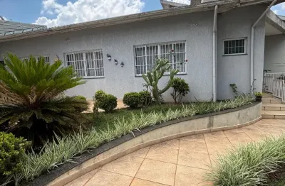 Casa com piscina e 6 dormitórios para locação no bairro altos de bragança!