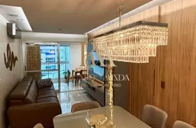 Apartamento Alto Padrão no Parque das Castanheiras, no bairro Praia da Costa, Vila Velha/ES