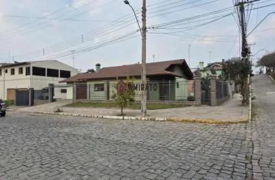 Casa térrea semimobiliada em farroupilha - churrasqueira e jardim