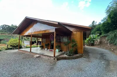 Chácara à venda em farroupilha com salão de festas e piscina adulta