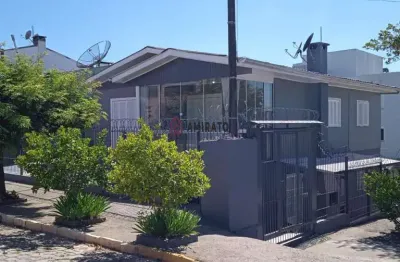 Casa de esquina à venda no bairro imigrante em farroupilha