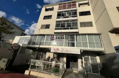 Apartamento semimobiliado no centro de farroupilha - venda