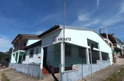 Oportunidade! casa de esquina com duas moradias no bairro cinquentenário – excelente para investidores ou famílias grandes!
