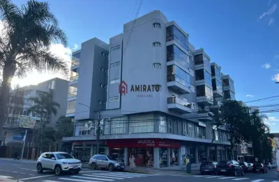 Apartamento semimobiliado com churrasqueira no centro de farroupilha - venda