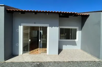 Casa em condomínio fechado à venda na praia de barra velha! pronta p/ financiar!