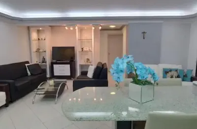 Apartamento diferenciado mobiliado! 2 quartos (1 suíte), 1 vaga!
