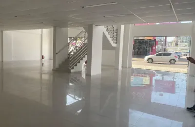 Excelente loja para locação na avenida do estado! amplo espaço!