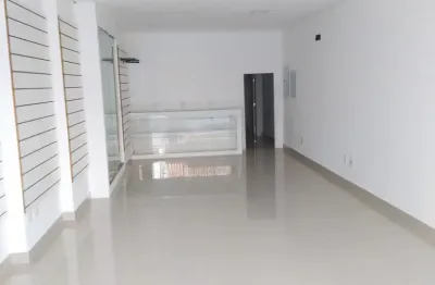 Loja para locação no centro de balneário camboriú! 1 vaga! oportunidade!