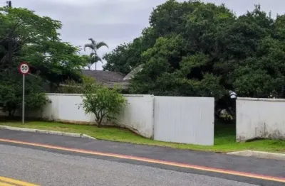 Já pensou morar frente mar? com 2 quartos no estaleirinho! oportunidade!