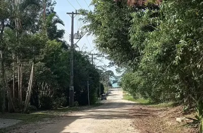 Terreno na praia do estaleiro, 465m²! pertinho do mar!