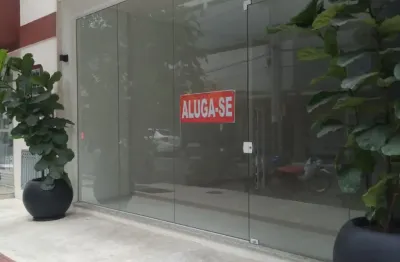 Ampla loja para locação no centro, pertinho da av. brasil!