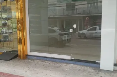 Loja para locação na avenida brasil, localização perfeita!