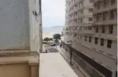 Apartamento quadra mar! ampla área externa! 4 quartos, 2 vagas, centro!