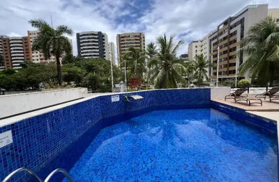 Lindo! 3/4 sendo uma suite, duas garagens, localização privilegiada!