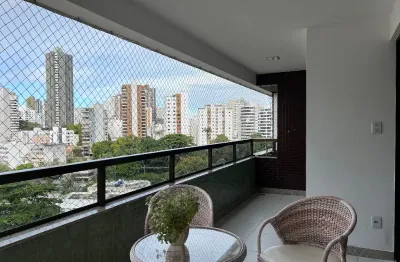 3/4, sendo uma suíte, duas garagens, localização privilegiada da graça.
