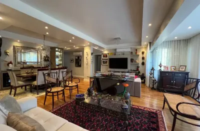 4/4, suíte.  espaço,  conforto e  modernidades  lhe esperam            am.