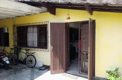 Casa para venda em itanhaém, praia do sonho, 3 dormitórios, 2 suítes, 2 banheiros, 1 vaga