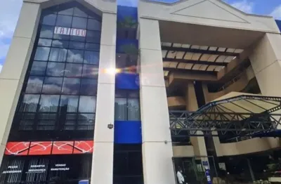No shopping yemanja trade, excelente opção de sala comercial c/localização previlegiada no rio vermelho.
