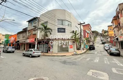 Ponto comercial/loja para alugar com 32m² e 1 banheiro
