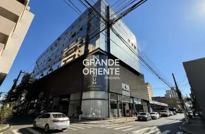 Salas comerciais 50m² cada no aterrado – aluguel juntas ou separadas