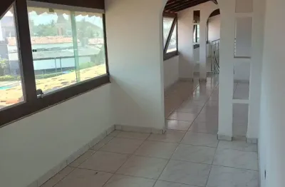 Casa 6 quartos + 2 kitnets – avenida principal – jaguaribe
