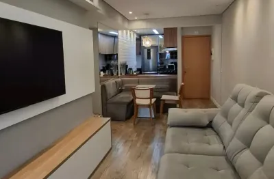 Apartamento moderno: suíte, 2 vagas e varanda gourmet envidraçada