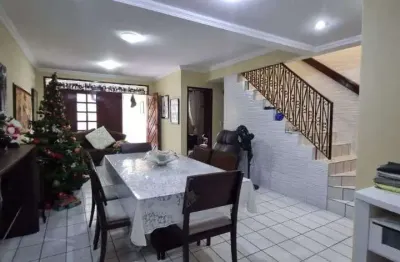 Casa com 3 quartos à venda na Rua Poeta José Revoredo Neto, 15, Nova Parnamirim, Parnamirim
