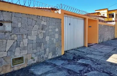 Casa com 3 quartos à venda na Rua Abílio Deodato do Nascimento, 2765, Nossa Senhora de Nazaré, Natal