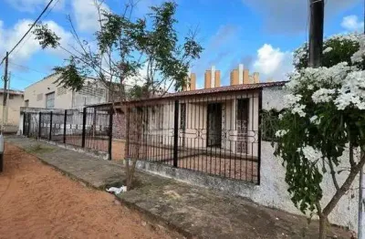 Casa com 4 quartos à venda na Avenida Tropical, 2097, Pitimbu, Natal