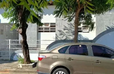 Casa com 4 quartos à venda na Rua Bacharel Heráclito Vilar, 825, Barro Vermelho, Natal