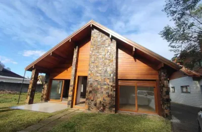 Casa 3 dormitórios à venda no bairro carniel com 271 m² de área privativa - 2 vagas de garagem