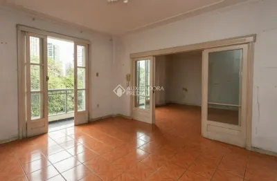 Ótimo apartamento original no centro histórico de 3 dormitórios, andar al