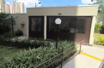 Apartamento com vaga de garagem coberta e livre 2 dormitórios próximo a estação piqueri