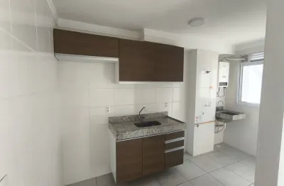 Apartamento com vaga de garagem coberta e livre 2 dormitórios próximo a estação piqueri