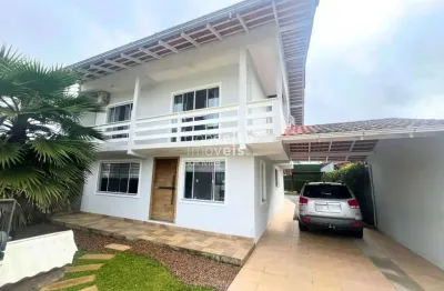 Casa com 3 quartos à venda na Vila Nova, Joinville 