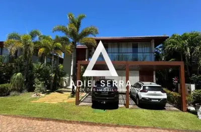 Praia do forte | 5 suítes | 596m² de área construída | lote de esquina | total infraestrutura de lazer | closet | piscina privativa