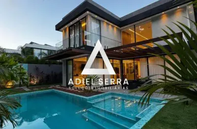 Alphaville litoral norte 1 - 529,94m² total - porteira fechada - 5 quartos sendo 4 suítes - closet - piscina - planejados - energia solar - 4 vagas