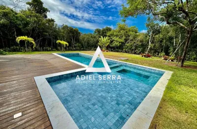 Praia do forte - 800m² total - 5 suítes - espaço gourmet - churrasqueira - 2 lavabos - piscina - deck - ponto p/ energia elétrica - splits - 6 vagas