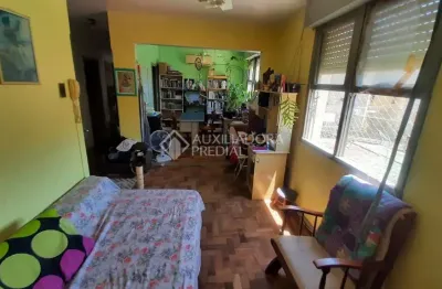 Apartamento com 3 quartos à venda na Rua Roque Calage, 260, Passo da Areia, Porto Alegre