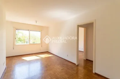 Apartamento 2 dormitórios com 83m², no bairro menino deus