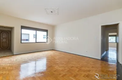 Apartamento amplo com 3 dormitórios no bairro rio branco