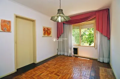 2 dormitórios e garagem escriturada no cristo redentor – ideal para personalizar