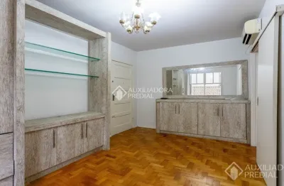 Apartamento térreo estilo casa no bairro rio branco – porto alegre