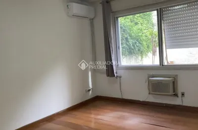 Apartamento espaçoso de 3 dormitórios com suíte e vaga — conforto e praticidade no coração do rio branco!