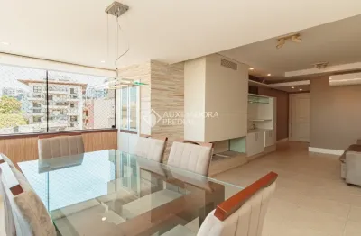 Apartamento de alto padrão: 3 quartos (1 suíte), vista e 2 vagas na praça da encol!