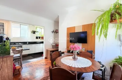 Apartamento de 2 dormitórios, 48m² e vaga, próximo à assis brasil!
