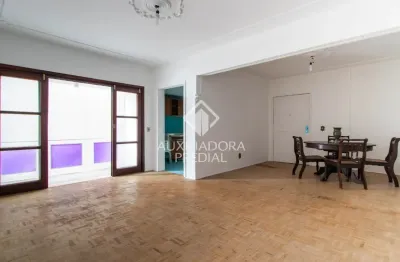 Apartamento amplo de 2 dormitórios com sacada no edifício taormina | cidade baixa